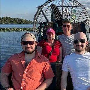 Meet your Posher, Maxwell